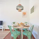 公寓 & Sunny 2br Near Beach, By Timecooler *