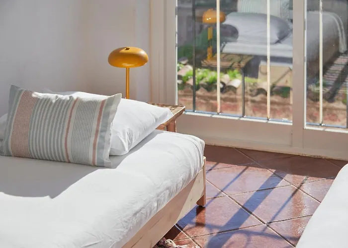 & Sunny 2br Near Beach, By Timecooler Apartament *