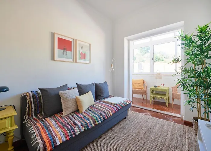 & Sunny 2br Near Beach, By Timecooler