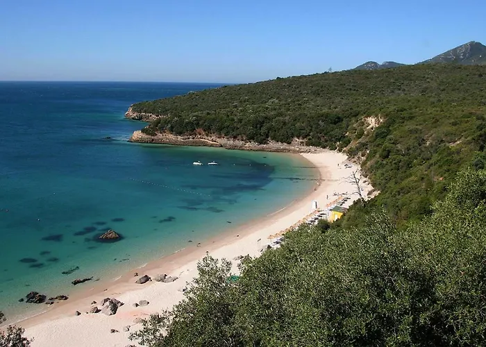 & Sunny 2br Near Beach, By Timecooler Setúbal